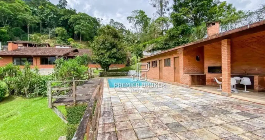 Casa à venda, 450 m² por R$ 2.100.000,00 - Comary - Teresópolis/RJ