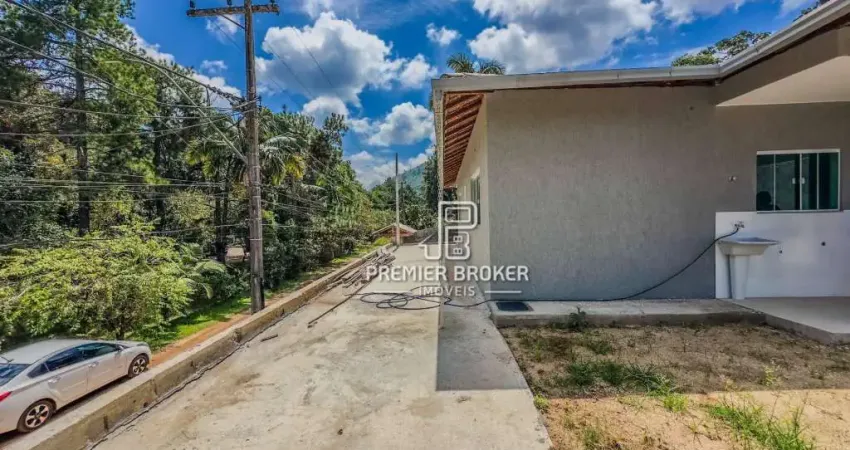 Casa à venda, 117 m² por R$ 580.000,00 - Albuquerque - Teresópolis/RJ