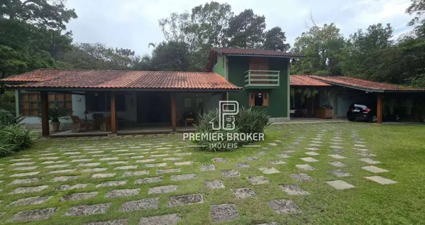 Casa com 4 dormitórios à venda, 226 m² por R$ 1.250.000,00 - Bom Retiro - Teresópolis/RJ