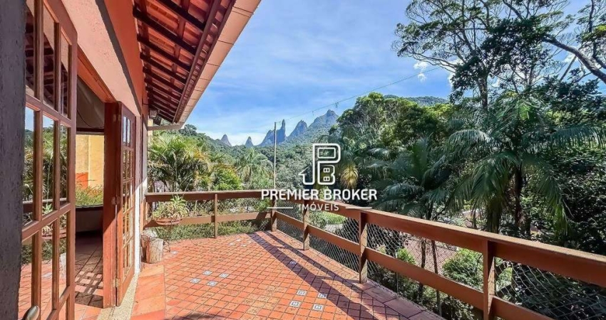 Casa com 4 dormitórios à venda, 245 m² por R$ 1.190.000,00 - Carlos Guinle - Teresópolis/RJ