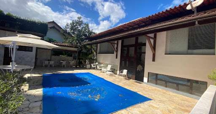 Casa com 5 dormitórios à venda, 450 m² por R$ 1.260.000,00 - Itaipu - Niterói/RJ