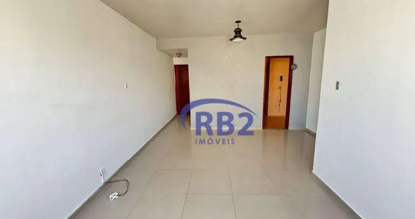 Apartamento reformado de 2 quartos em Icaraí com vista livre e vaga