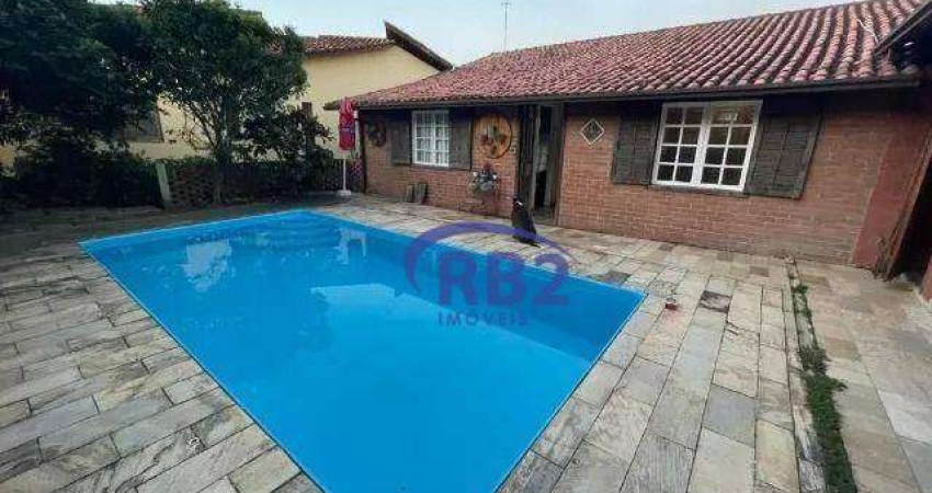 Casa Duplex em Condomínio