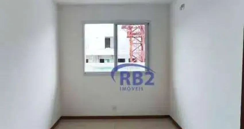 Apartamento de 2 quartos sendo 1 suíte com vaga de garagem