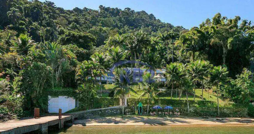 Casa com praia particular pé na areia com 8 quartos à venda, 1300 m² por R$ 17.000.000