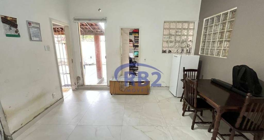 Casa na segunda quadra da Praia de São Francisco na Rua Araribóia por R$850.000,00