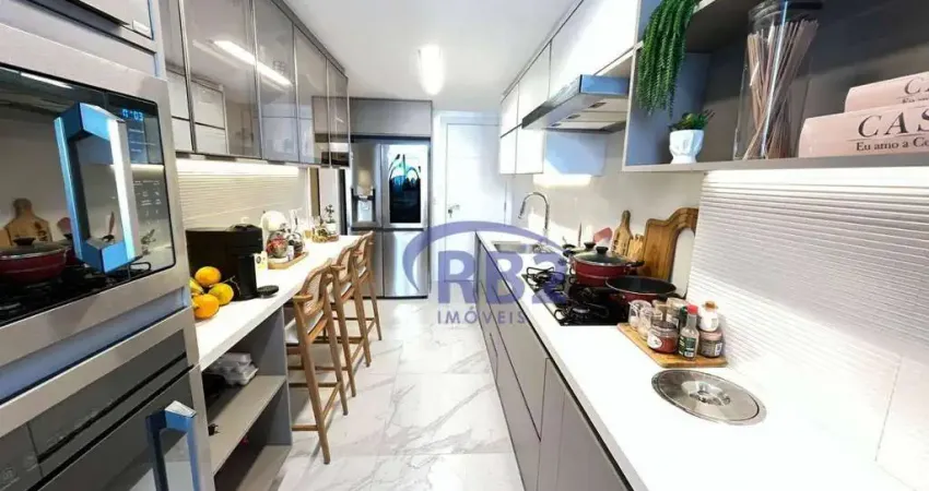 Apartamento com finíssimo acabamento na quadra da praia de 2 quartos com vaga em icaraí por r$1.200.000.,00