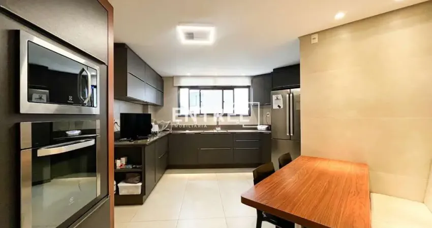 Apartamento 3 Quartos (sendo 2 Suítes) e 3 vagas - Centro