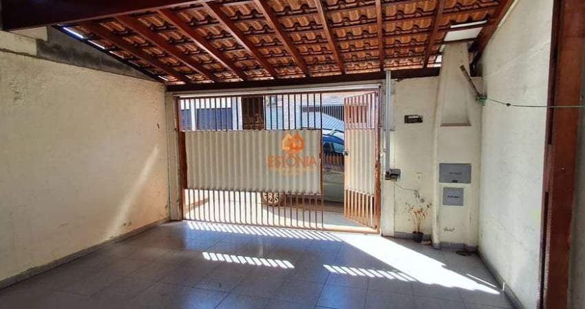 Casa para Locação em Mogi das Cruzes, Vila Lavínia, 2 dormitórios, 1 banheiro, 2 vagas