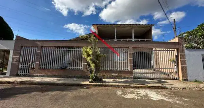 Casa com 5 quartos à venda no Caravelle, Londrina 