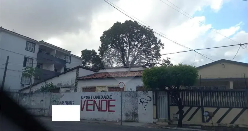 Terreno à venda na Jaime Benévolo, Fátima, Fortaleza