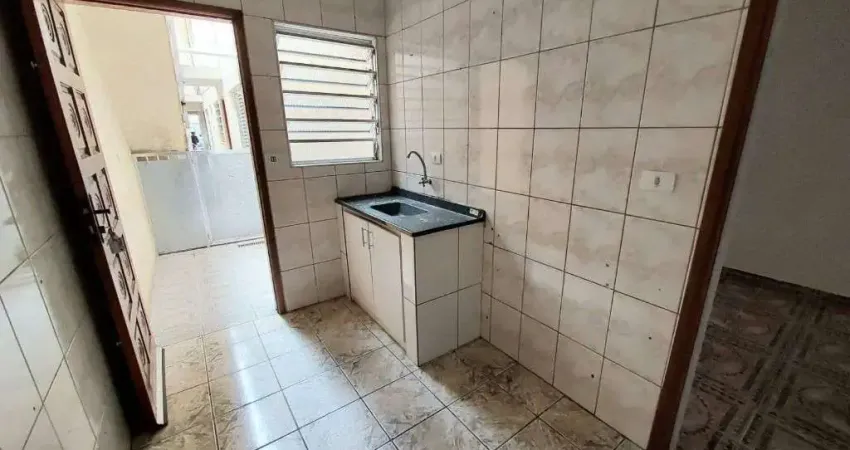 Casa com 1 dormitório para alugar, 30 m² por R$ 800,00/mês - Vila Padre Anchieta - Diadema/SP
