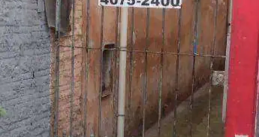 Casa para alugar, 27 m² por R$ 803,50/mês - Casa Grande - Diadema/SP