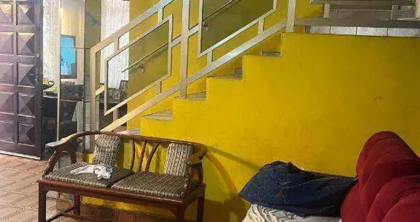 Sobrado com 4 dormitórios à venda, 208 m² por R$ 580.000,00 - Centro - Diadema/SP
