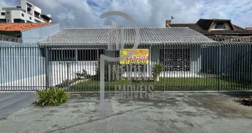 CASA PADRAO EM TERRENO DE 746,00 METROS