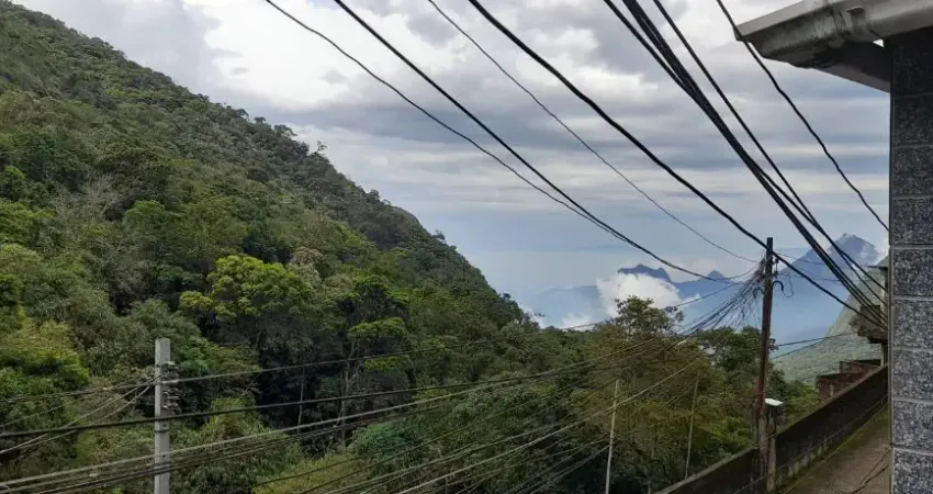 Casa com 2 quartos para alugar no Morin, Petrópolis 
