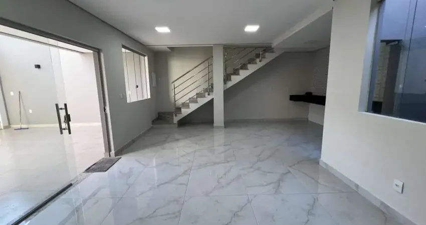 Casa para Venda em Ipatinga, Recanto, 4 dormitórios, 1 suíte, 1 banheiro, 2 vagas