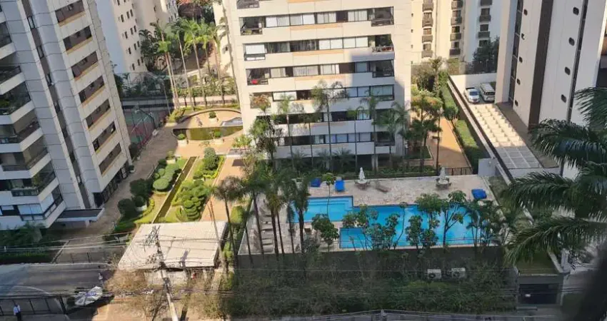Apartamento com 3 quartos para alugar na Avenida Jandira, Moema, São Paulo