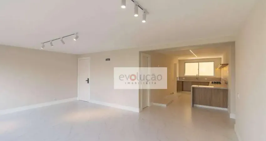 Excelente apto ao lado do clube curitibano totalmente reformado