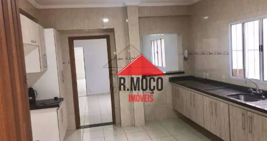 Sobrado com 4 dormitórios à venda, 220 m² por R$ 950.000,00 - Vila Bertioga - São Paulo/SP