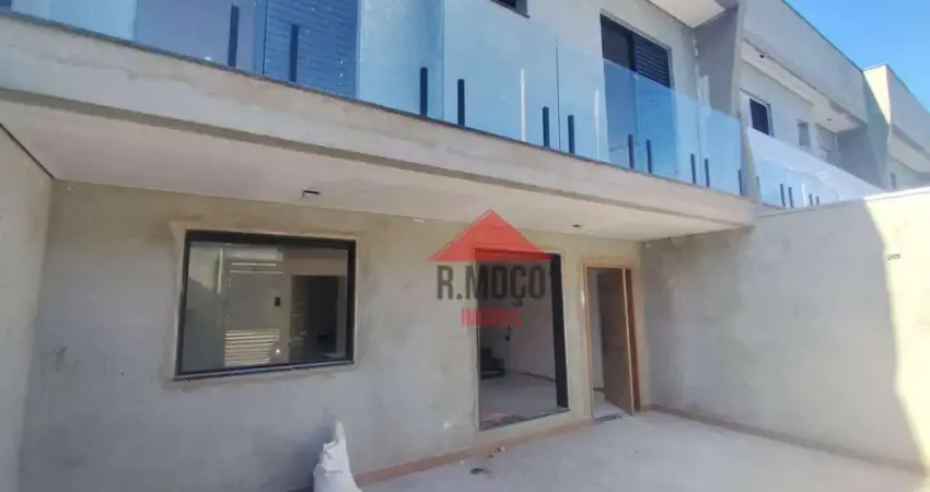 Sobrado com 03 Dormitórios, Sendo 01 Suíte à venda, 90 m² por R$ 620.000 - Cidade Patriarca - São Paulo/SP