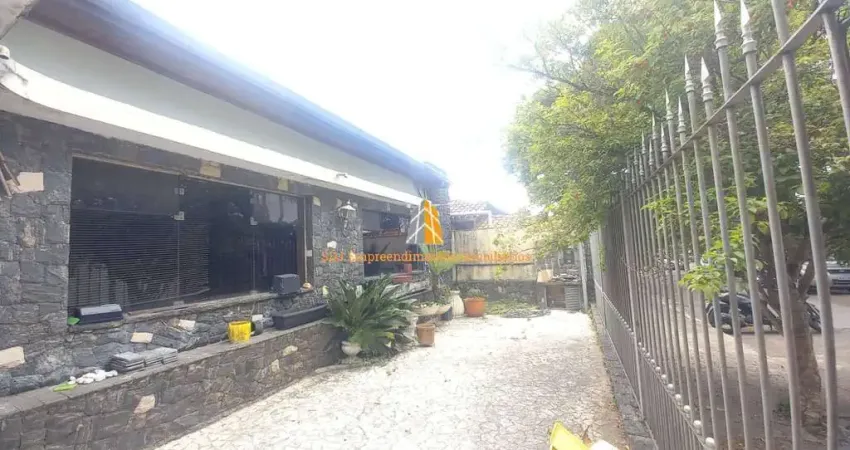 Venda – 3 dormitórios no butantã, casa com 5 vagas e potencial para reforma