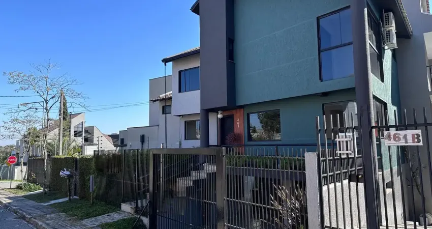 Sobrado à venda com 3 pavimentos no bairro uberaba – curitiba!