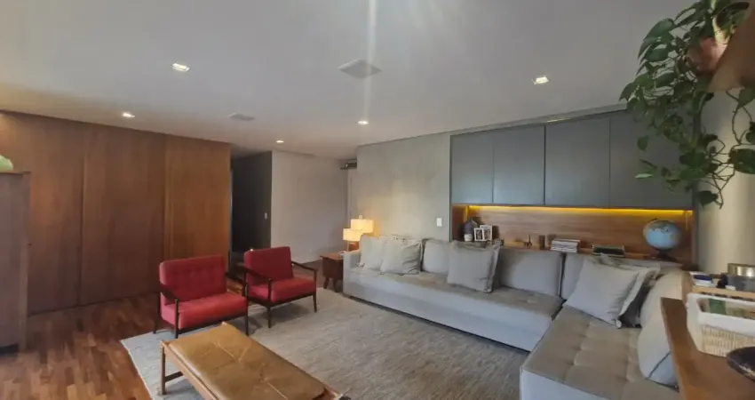 Lindo apartamento para morar, acabamento de primeira , 3 domirtórios sendo 2 suítes com 138 metros