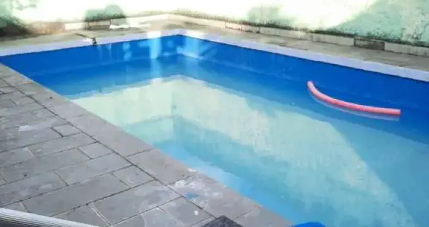Casa com piscina,  3 quartos, 220m², à venda em são joão de meriti, parque são judas tadeu