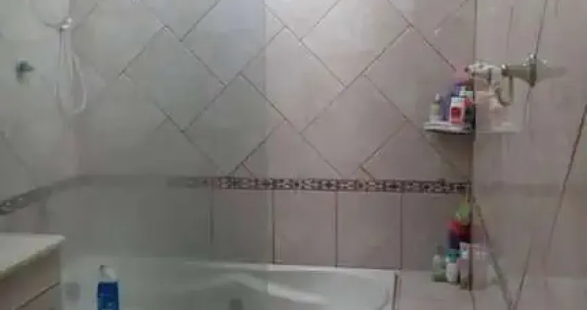 Vende URGENTE, Baixou o preço, Casa 3 quartos, piscina, Vila Jurandir, São João de Meriti