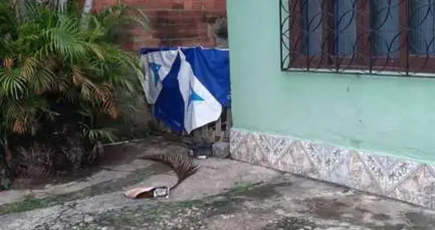 Casa à venda em São João de Meriti, Parque São Judas Tadeu, com 2 quartos, 62,89m²