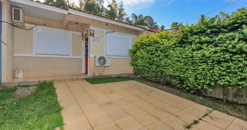 Casa com 2 quartos à venda no Hípica, Porto Alegre 