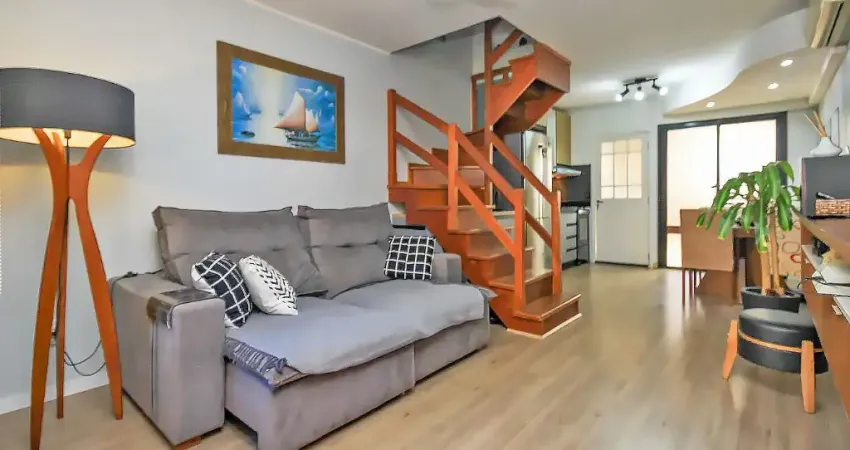 Casa em condomínio fechado com 3 quartos à venda na Rua Afonso Arinos, 145, Camaquã, Porto Alegre