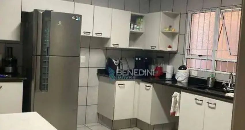 Casa sobrado de 284m² com 03 suites à venda - Jardim Califórnia