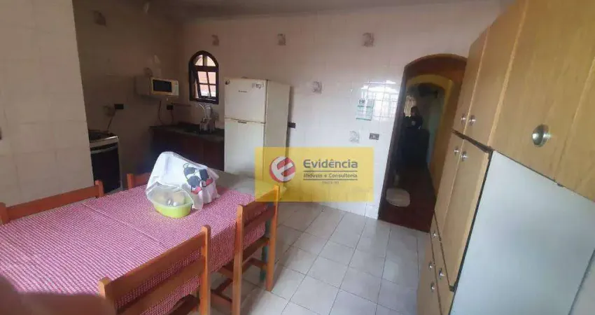 Sobrado à venda, 204 m² por R$ 700.000,00 - Vila Pires - Santo André/SP