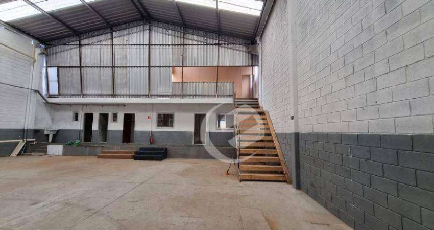 Galpão para alugar, 695 m² por R$ 24.500,00/mês - Vila Lucinda - Santo André/SP