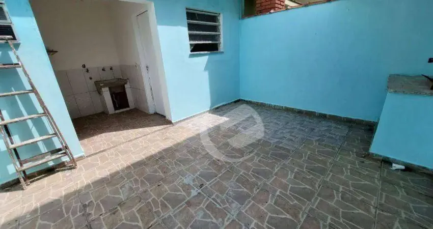 Sobrado com 2 dormitórios à venda, 119 m² por R$ 580.000,00 - Vila Scarpelli - Santo André/SP
