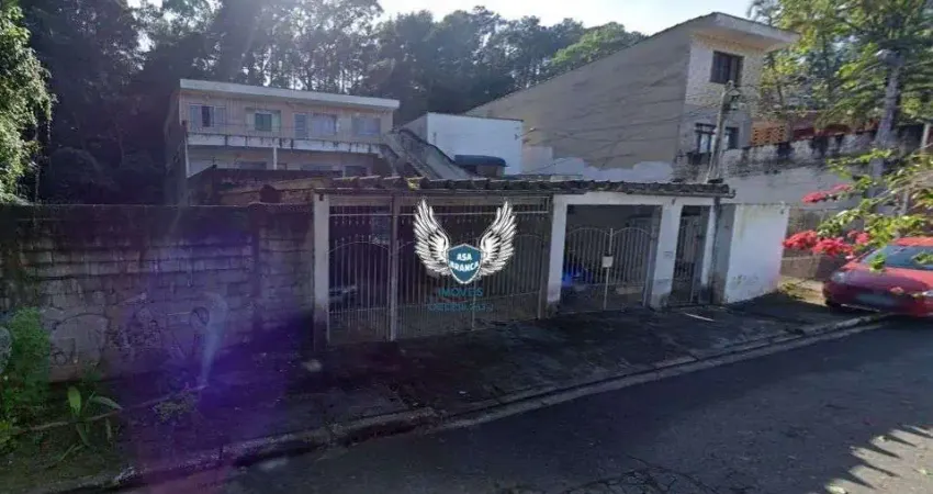 Sobrado com 4 dormitórios, garagem, sala de jantar, cozinha, lavanderia, salão d