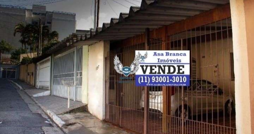 CASA NA VILA IRMÃOS ARNONI COM 03 DORMITÓRIOS SENDO 01 SUÍTE