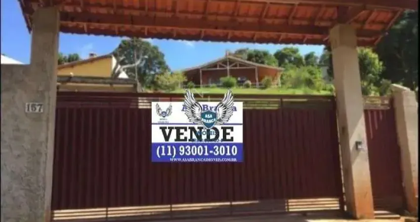 CHÁCARA EM ATIBAIA , CASA DE  MADEIRA COM 03 DORMITÓRIOS E 01 SUÍTE ,04 VAGAS DE