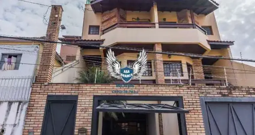 IMÓVEL DE ALTO PADRÃO 3 DORMITÓRIOS SENDO 2 SUÍTES, QUARTO EMPREGADO, SALÃO DE F