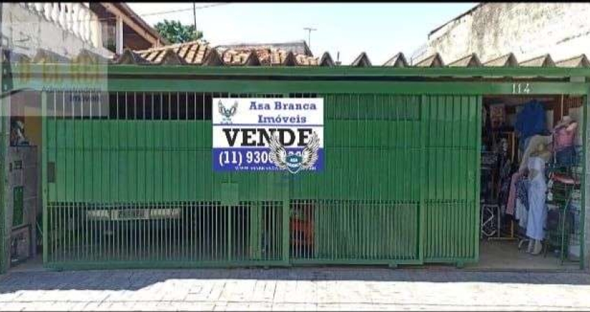 CASA TÉRREA, COM  COM 04 DORMITÓRIOS E 03 VAGAS DE GARAGEM E UMA EDÍCULA
