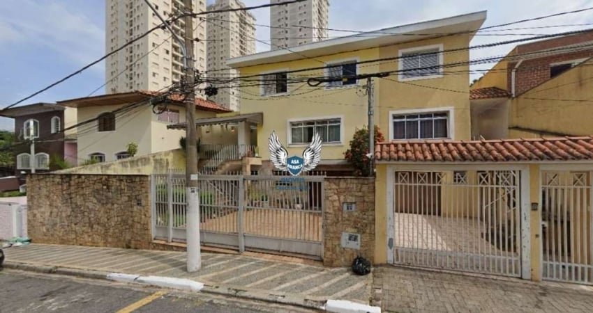 EXCELENTE SOBRADO COM 03 DORMITÓRIOS, 01 SUÍTE, GARAGEM ESPAÇOSA , IMÓVEL SEMI-M