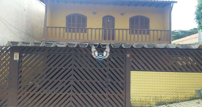 SOBRADO COM PISCINA NO IMIRIM POSSUI 04 DORMITÓRIOS SENDO 01 SUÍTE E 02 VAGAS DE