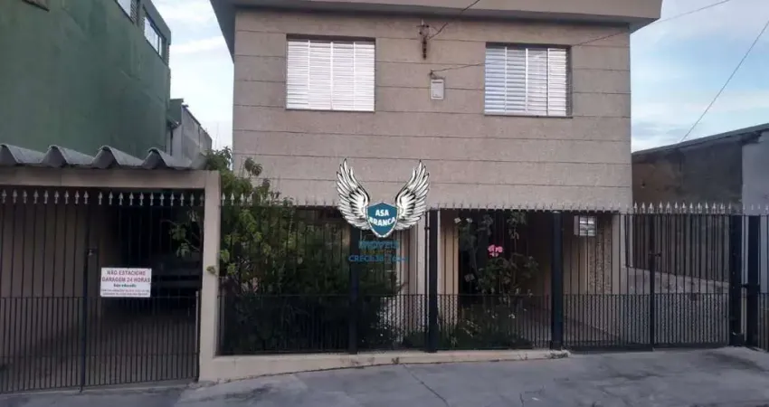 CONJUNTO COM 03  CASAS SENDO 01 SOBRADO DE 4 QUARTOS  UMA CASA DE 02 DORMITÓRIOS
