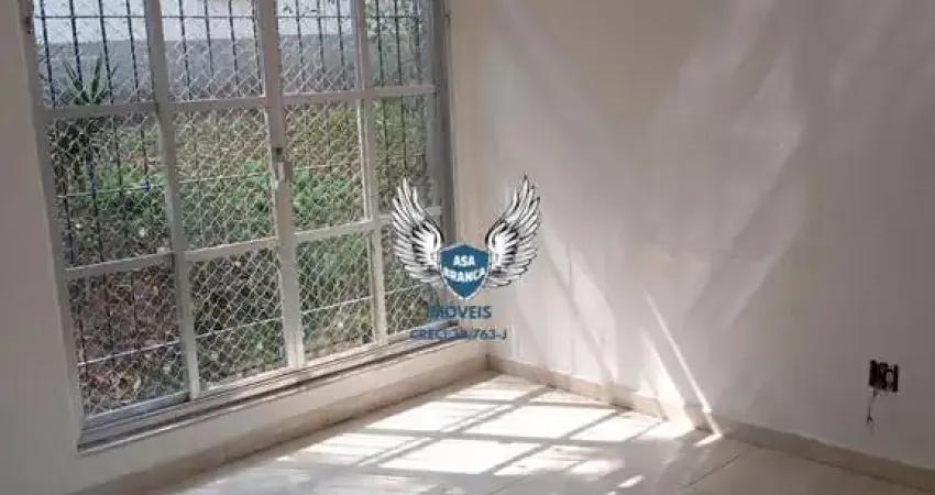 APARTAMENTO NO CONJUNTO DOS BANCÁRIOS 02 DORMITÓRIOS SEM VAGA DE GARAGEM