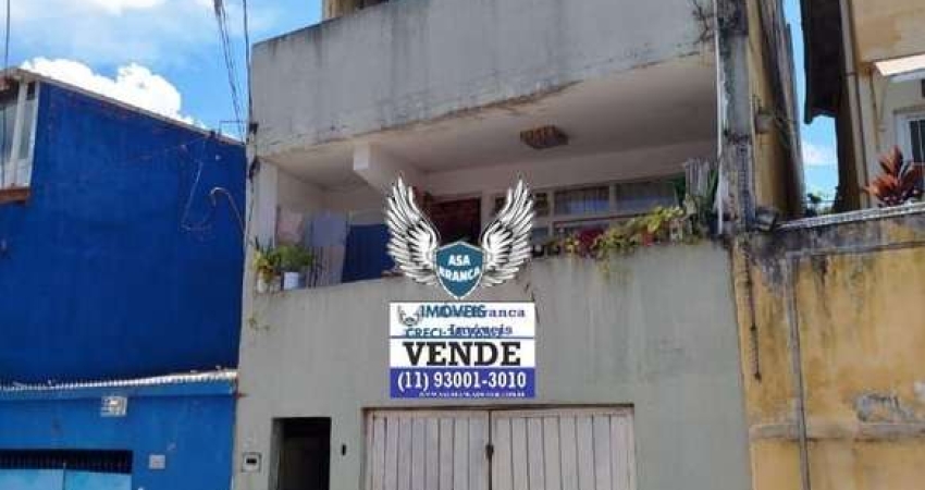 CASA PARA INVESTIDOR NO MANDAQUI CONTENDO 05 CASAS NO TERRENO LOCALIZADO EM RUA