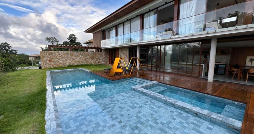 CASA COM 6 SUÍTES EM PRAIA DO FORTE