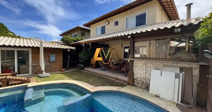 CASA 4 SUÍTES EM PIATÃ