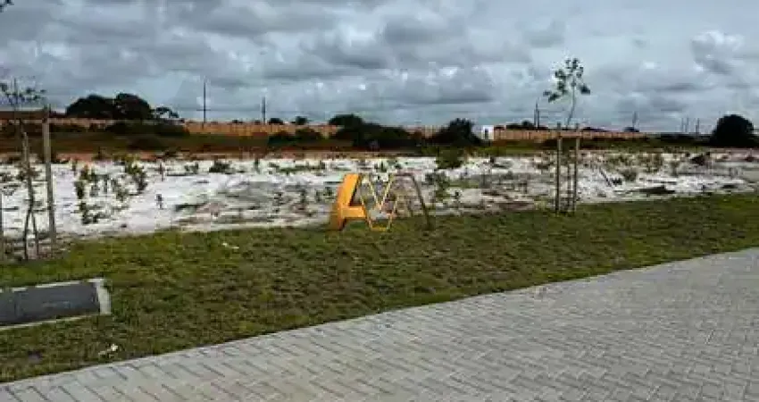 Terreno em condomínio fechado à venda no Guarajuba, Camaçari 